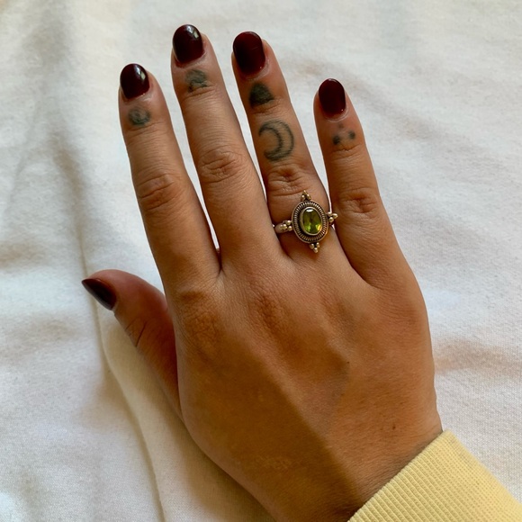 Peridot sterling silver ring - Picture 5 of 5